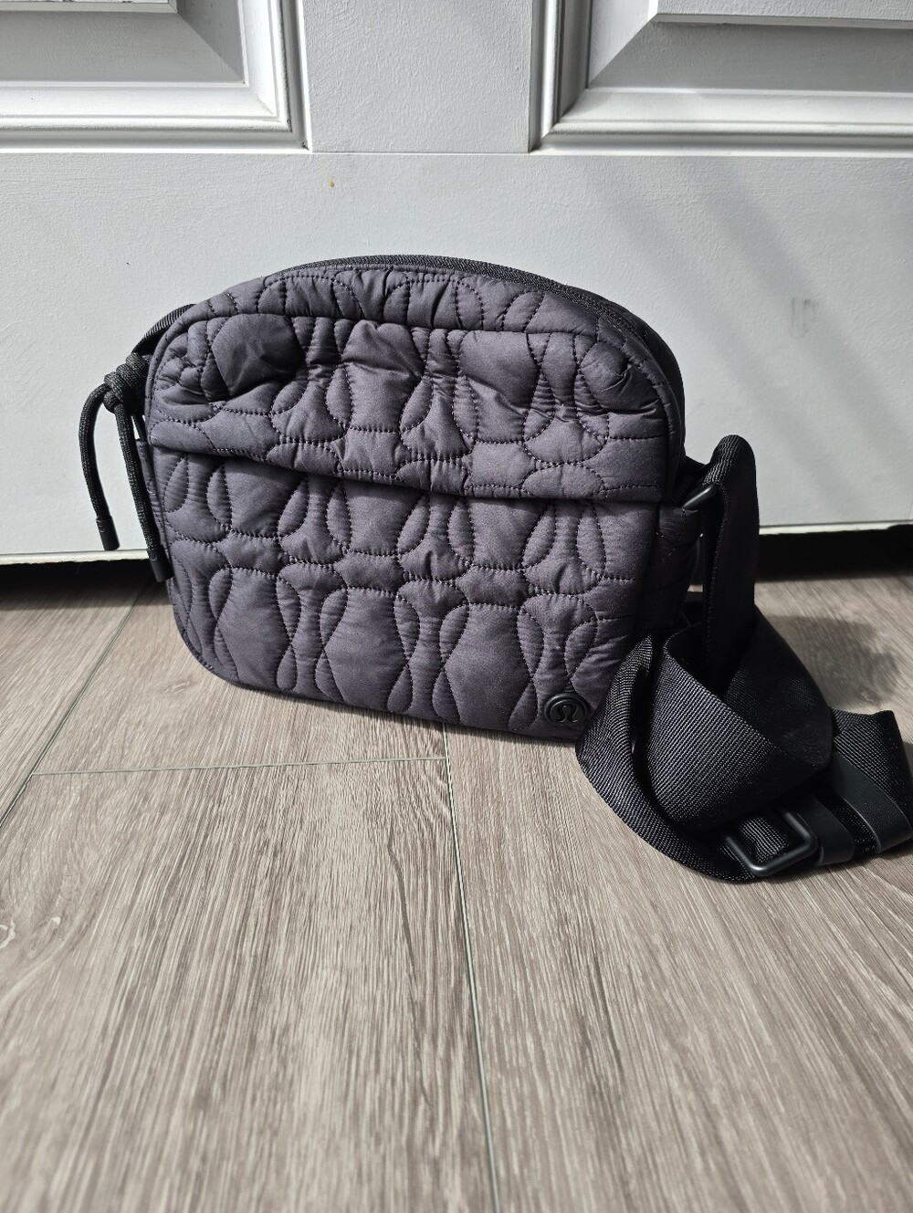 Lululemon Quilted Embrace Crossbody Bag 4L Black Puffer Camera Bag Travel Sling